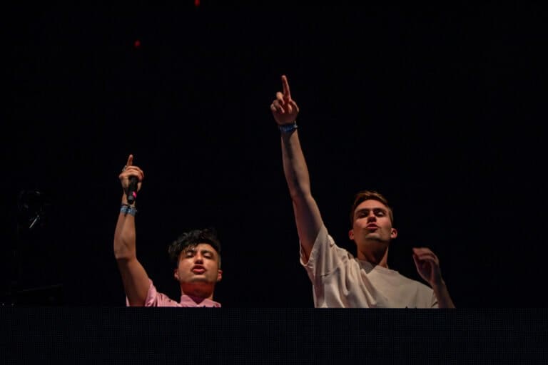 Loud Luxury