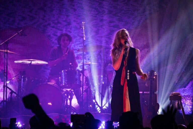 Aly & AJ