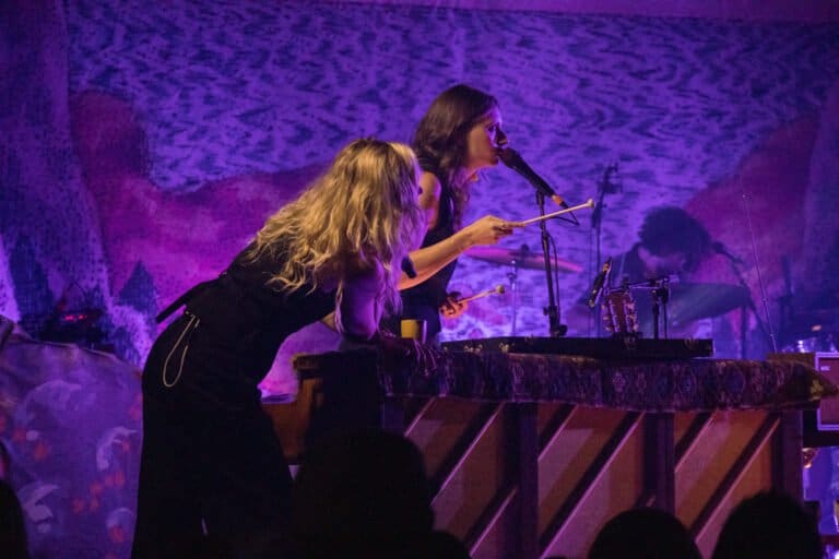 Aly & AJ