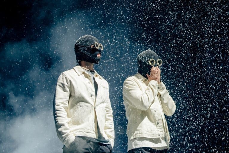 twenty one pilots