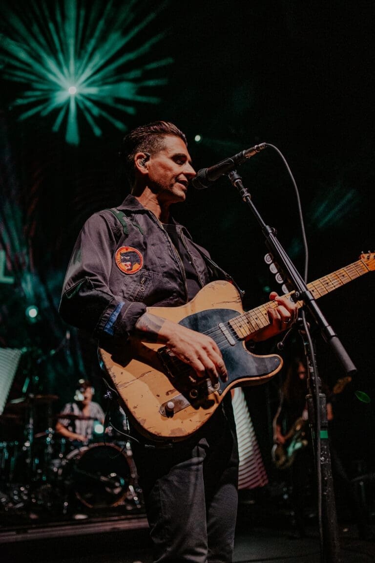 Dashboard Confessional