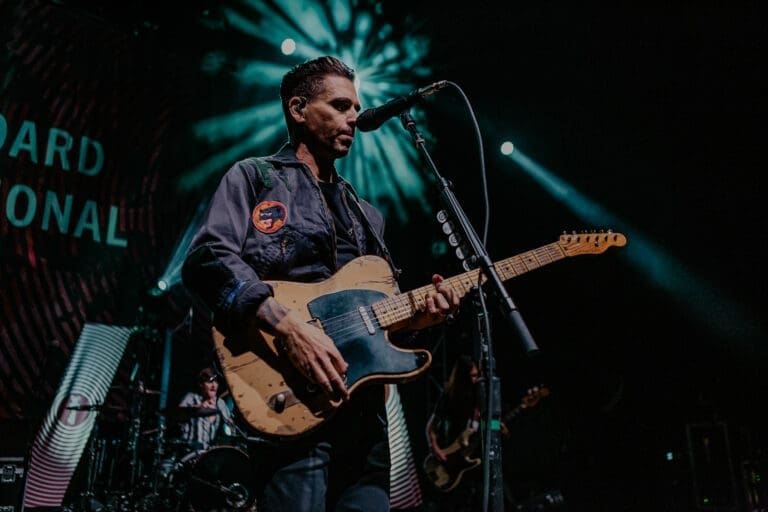 Dashboard Confessional