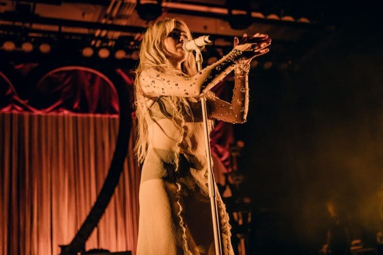Sabrina Carpenter