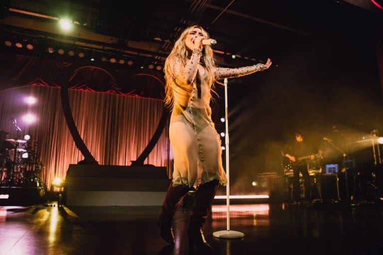 Sabrina Carpenter