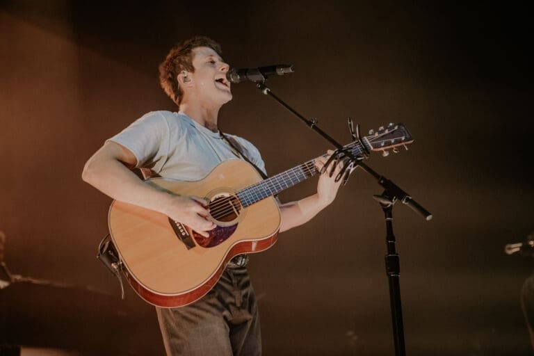 Alec Benjamin