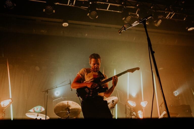 M83