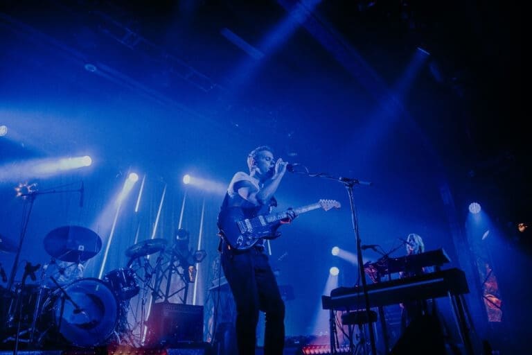 M83