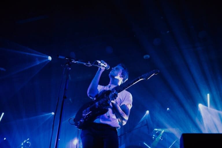 M83