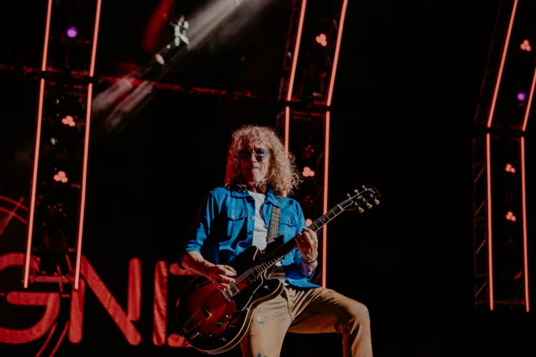 Foreigner-08