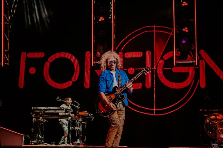 Foreigner-10