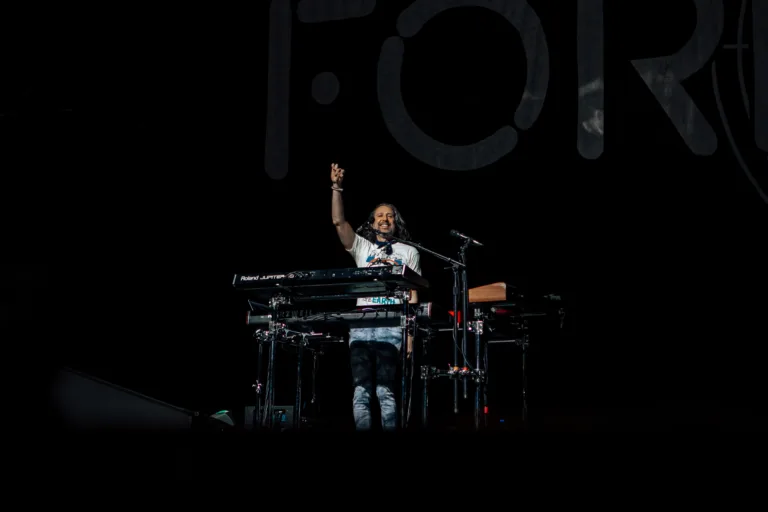 Foreigner-18