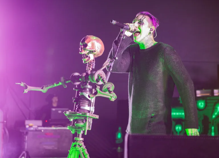 Motionless in White