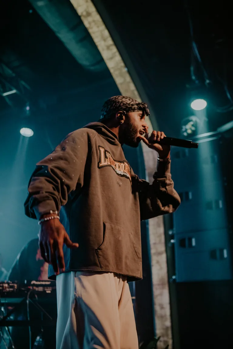 6LACK
