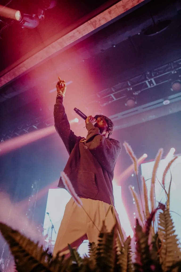 6LACK
