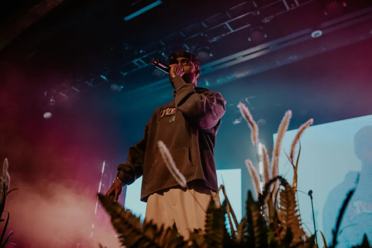 6LACK
