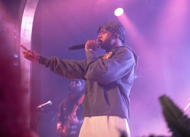 6LACK