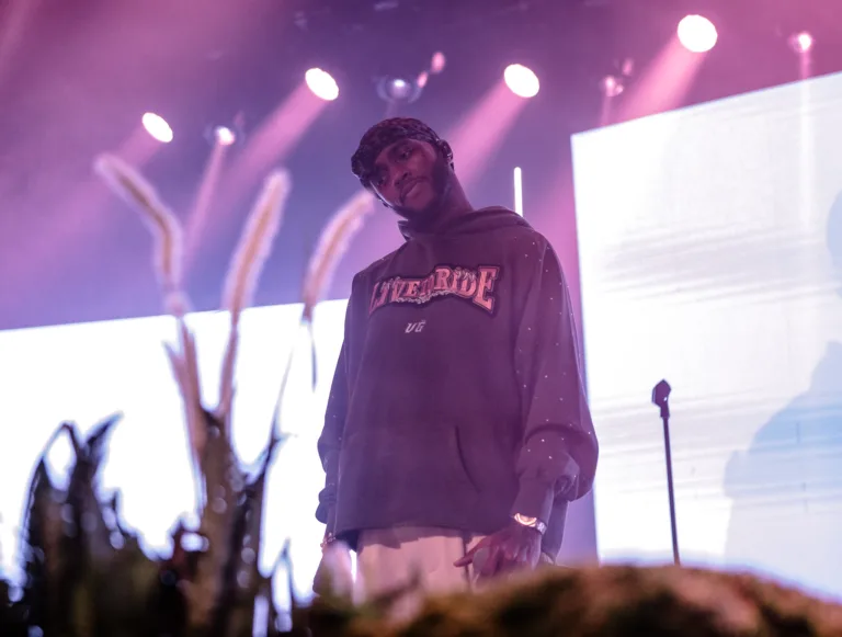 6LACK