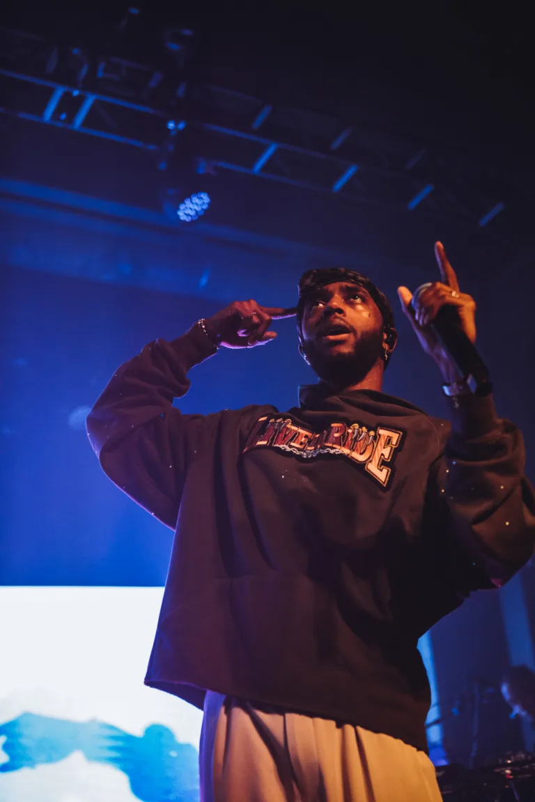 6LACK