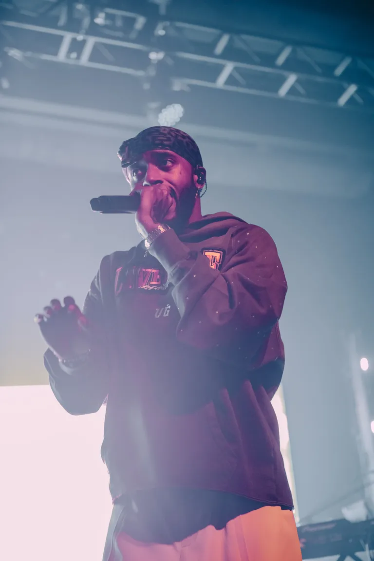 6LACK