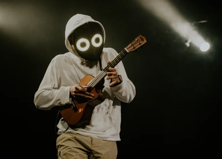 Boywithuke