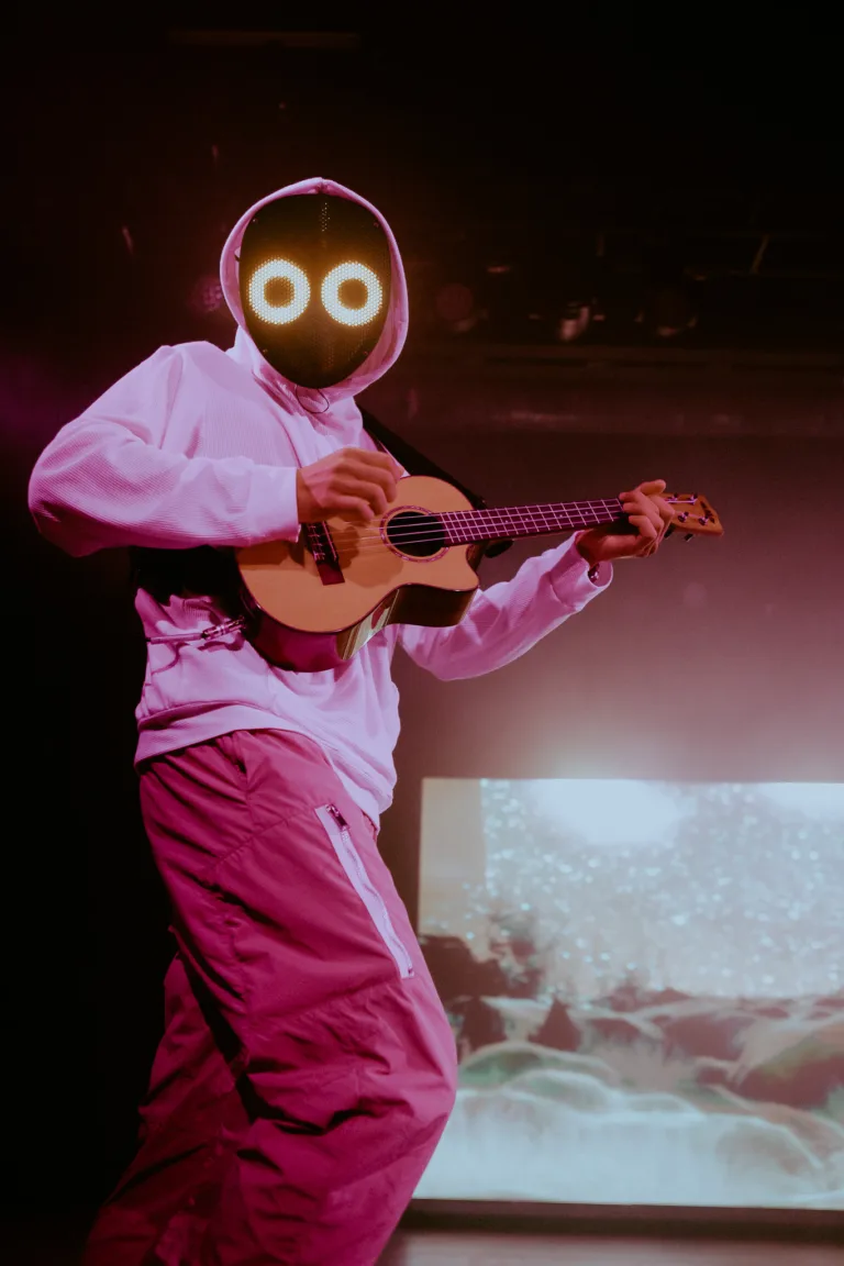 Boywithuke