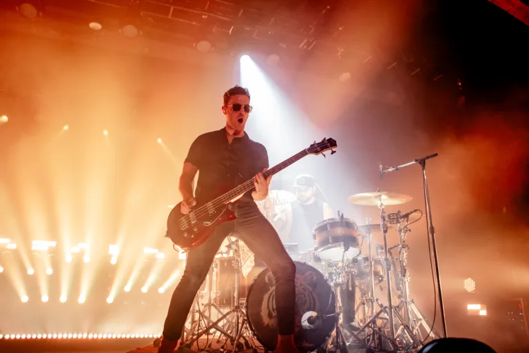 RoyalBlood-12